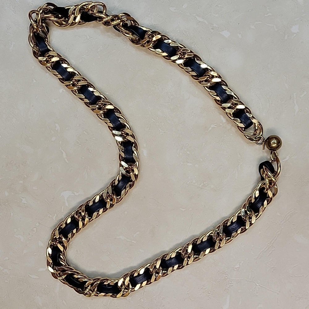 Morris Moscow Itzhak gold chain and navy leather belt 36" max
